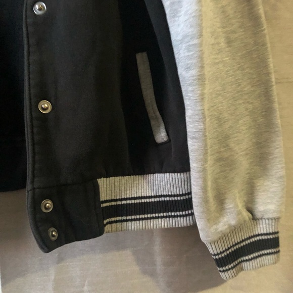 Fabletics gray and black sweater jacket - Picture 5 of 8